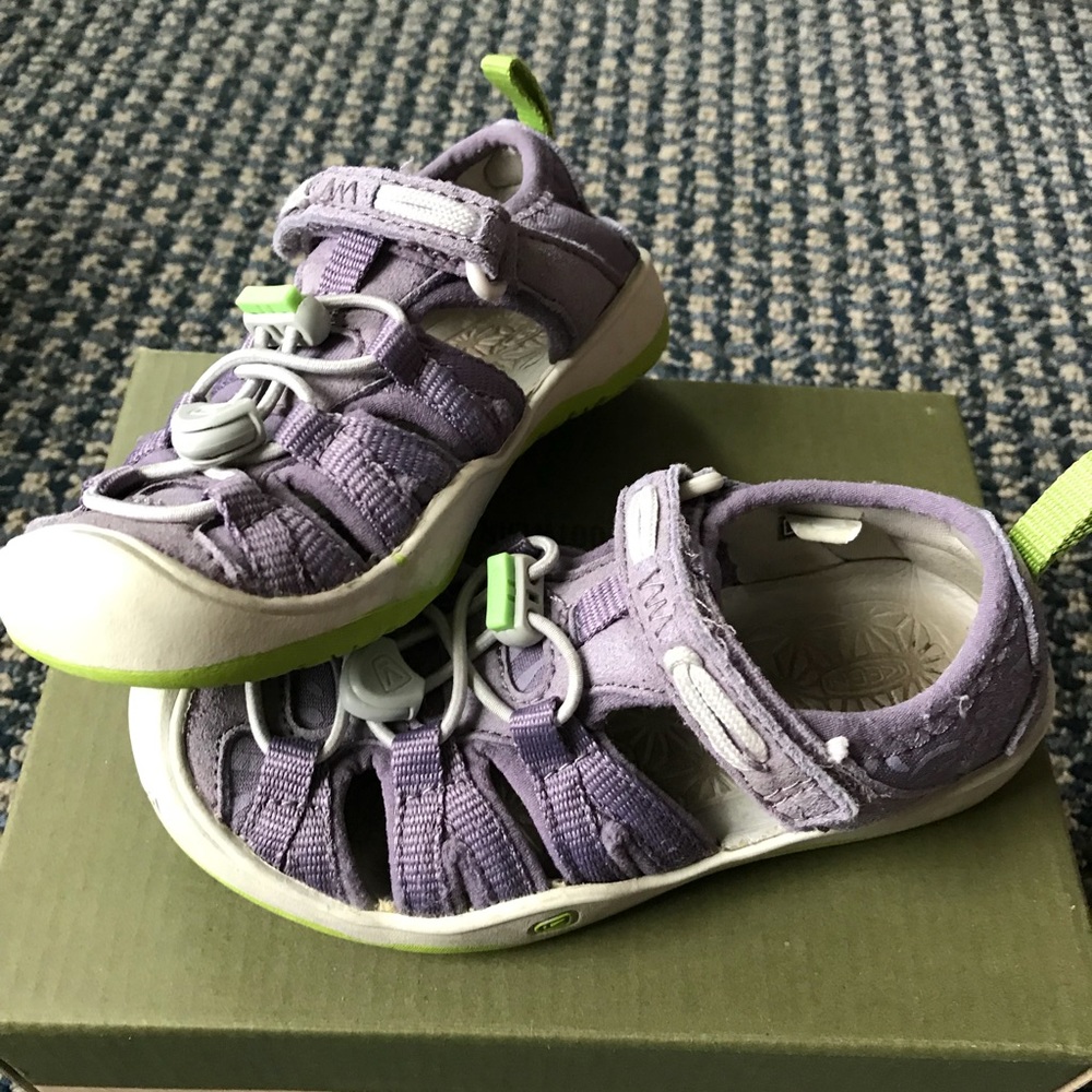 Girls’ Keen Moxie sandal